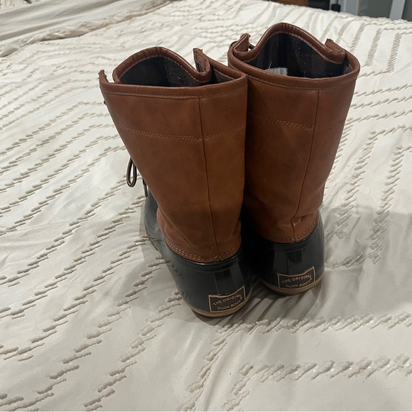 The Original Duck Boot - Picture 4 of 6